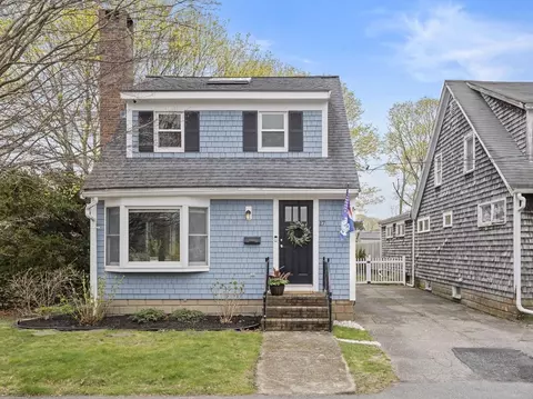 Exterior - 17 Edwards Rd, Barnstable, MA 02601 photo 2 of 17