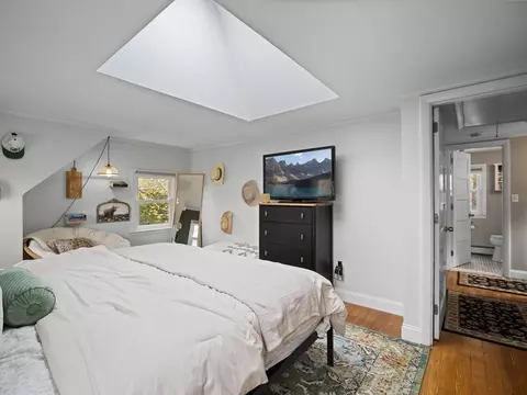 Bedroom - 17 Edwards Rd, Barnstable, MA 02601 photo 5 of 6