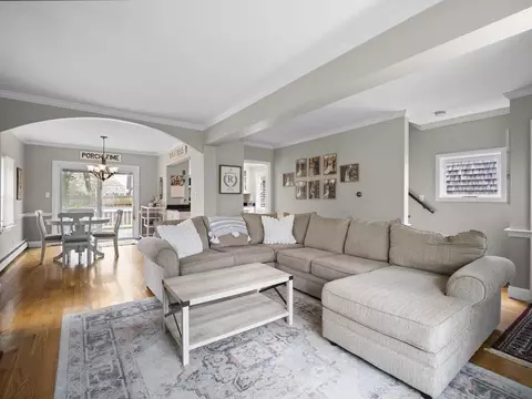 Living - 17 Edwards Rd, Barnstable, MA 02601 photo 4 of 5