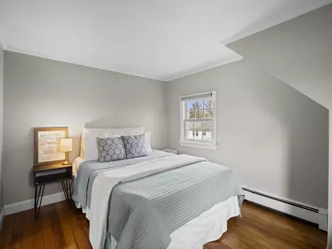 Bedroom - 17 Edwards Rd, Barnstable, MA 02601 photo 1 of 6