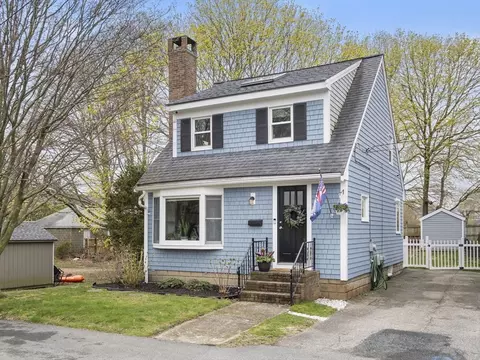Exterior - 17 Edwards Rd, Barnstable, MA 02601 photo 3 of 17