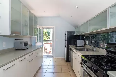 22 Oakland St #2, Natick, MA 01760 photo 9