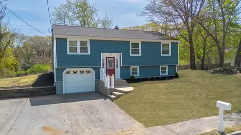 49 Robin Rd, Westborough, MA 01581