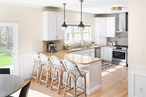 160 Valley Rd, Needham, MA 02492 photo 9