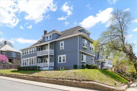 121-123 Willow St, West Roxbury, MA 02132