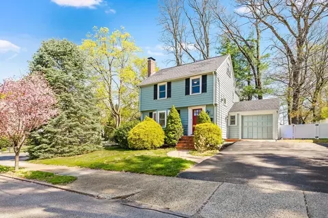 44 Pierrepont Rd, Newton, MA 02462