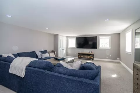 Other - 9 Shore Rd, Natick, MA 01760 photo 3 of 10