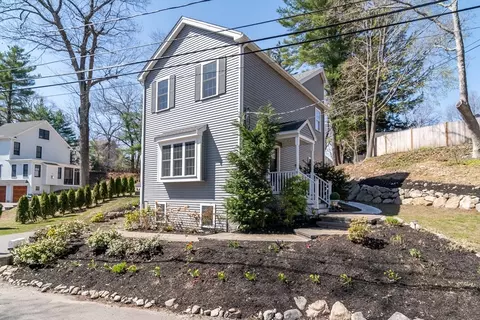 Exterior - 9 Shore Rd, Natick, MA 01760 photo 2 of 4