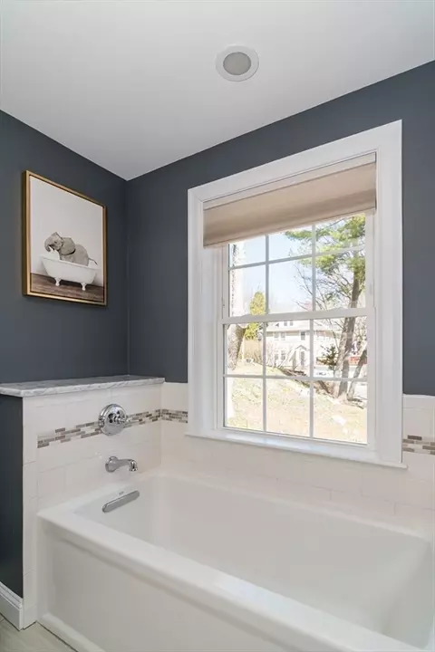 Bath - 9 Shore Rd, Natick, MA 01760 photo 4 of 4
