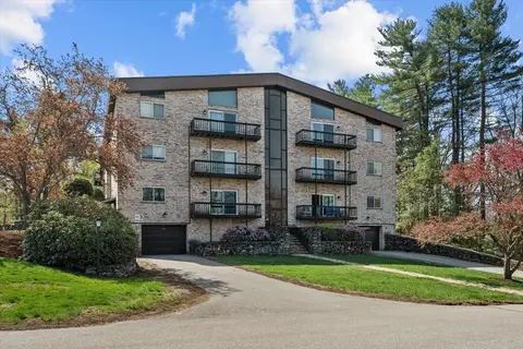 181 Littleton Rd #401, Chelmsford, MA 01824