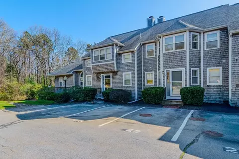 22 Harbor Hill Dr #22, Bourne, MA 02532