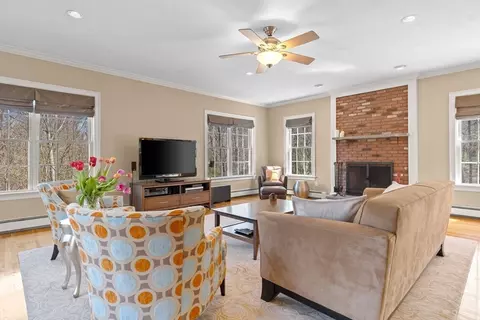 8 Comstock Way, Walpole, MA 02071 photo 11