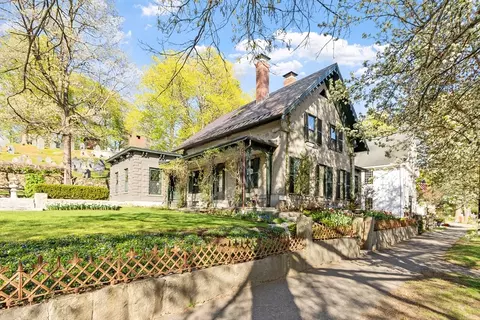 23 Lexington Rd, Concord, MA 01742
