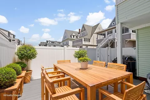 Exterior - 71 J St, Hull, MA 02045 photo 2 of 4
