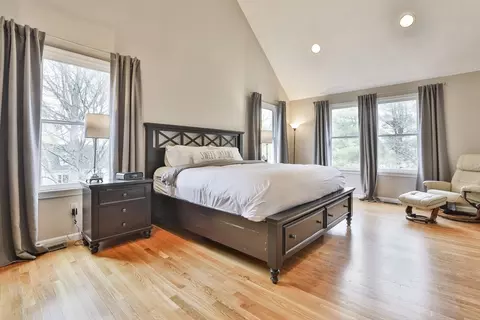 Bedroom - 1 Memory Ln, Wakefield, MA 01880 photo 1 of 8