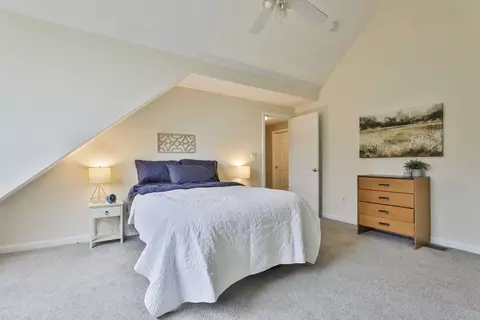 Bedroom - 1 Memory Ln, Wakefield, MA 01880 photo 6 of 8