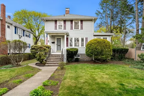 1072 Furnace Brook Pkwy, Quincy, MA 02169