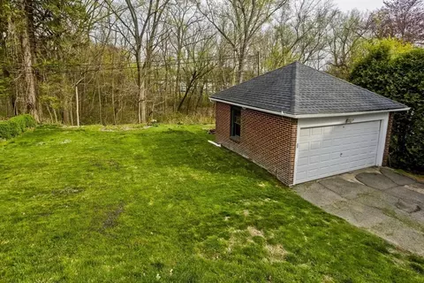 151 Springfield St, Springfield, MA 01107 photo 27