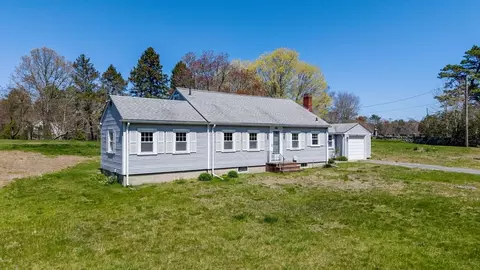 161 Pine Island Rd, Dartmouth, MA 02747