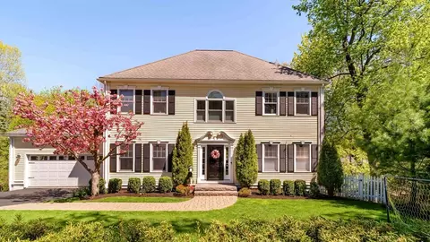 12 Pine Ridge Rd, Wellesley, MA 02481
