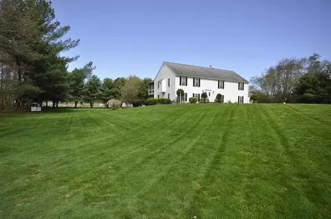 10 Colewood Rd, East Bridgewater, MA 02333