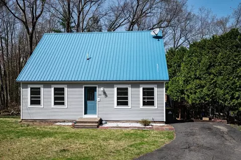 155 Woodland Dr, Athol, MA 01331