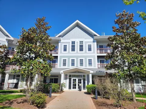 501 Commerce Dr #1302, Braintree, MA 02184