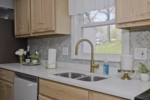 138 Stapleton Rd, Springfield, MA 01109 photo 17