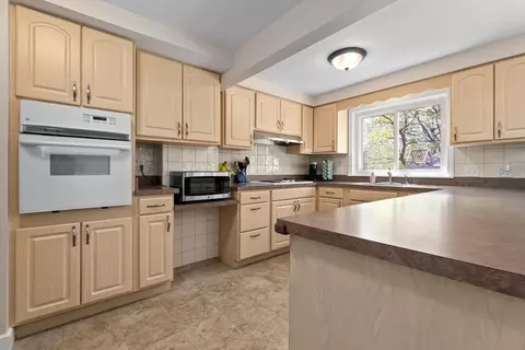 358 William St, Stoneham, MA 02180 photo 10
