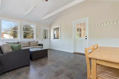 358 William St, Stoneham, MA 02180 photo 5