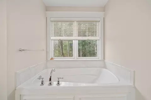 900 Greendale #1, Needham, MA 02492 photo 15