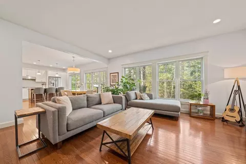 900 Greendale #1, Needham, MA 02492 photo 6