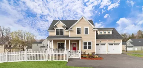 4 Curley Cir, Ayer, MA 01432