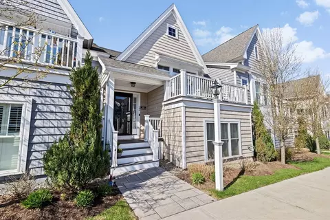 22 Sunflower Way, Plymouth, MA 02360