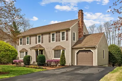 52 Pitt Rd, Framingham, MA 01701