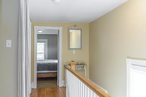 Entry Way - 2 Longfellow St, Beverly, MA 01915 photo 4 of 7