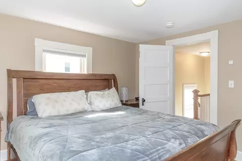 Bedroom - 2 Longfellow St, Beverly, MA 01915 photo 1 of 5