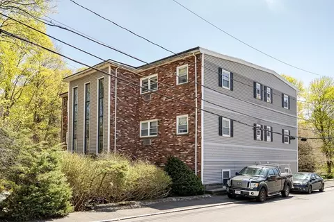 10 Beacon St #101, Woburn, MA 01801