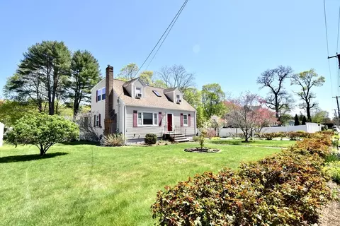 296 Central St, Foxboro, MA 02035