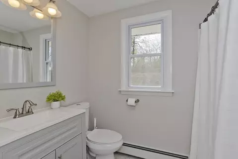 49 Hillside Dr, Springfield, MA 01118 photo 17
