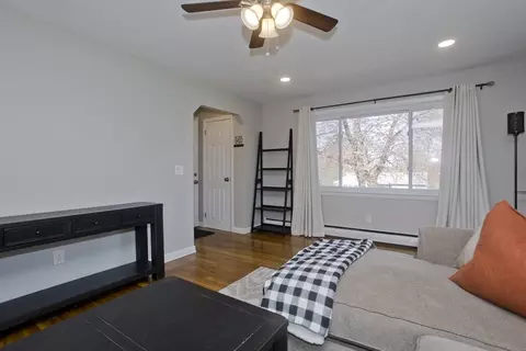 49 Hillside Dr, Springfield, MA 01118 photo 15