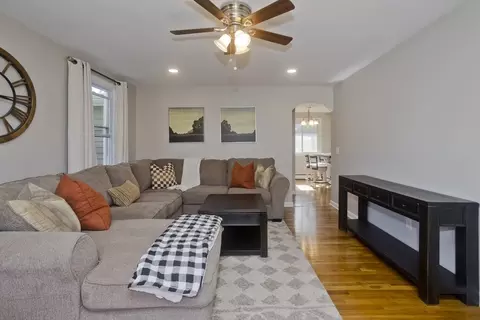 49 Hillside Dr, Springfield, MA 01118 photo 12
