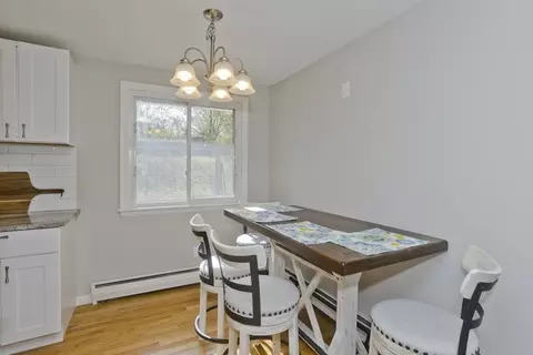 49 Hillside Dr, Springfield, MA 01118 photo 8