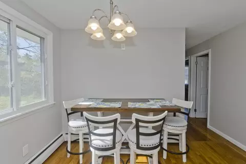 49 Hillside Dr, Springfield, MA 01118 photo 7