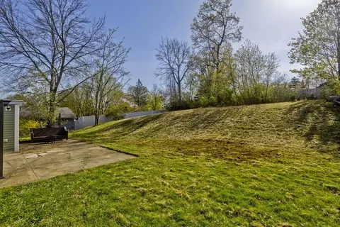 49 Hillside Dr, Springfield, MA 01118 photo 37