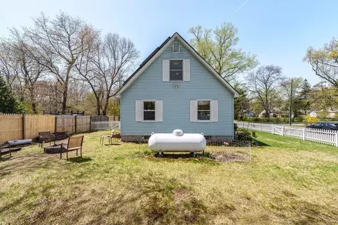 Exterior - 105 Hamilton St, Springfield, MA 01119 photo 5 of 9