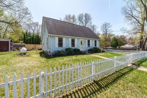 Exterior - 105 Hamilton St, Springfield, MA 01119 photo 9 of 9