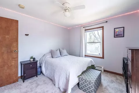 Bedroom - 105 Hamilton St, Springfield, MA 01119 photo 4 of 8