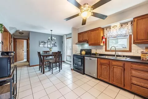 Kitchen - 105 Hamilton St, Springfield, MA 01119 photo 1 of 3