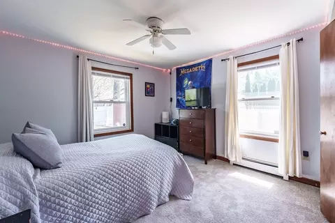 Bedroom - 105 Hamilton St, Springfield, MA 01119 photo 3 of 8